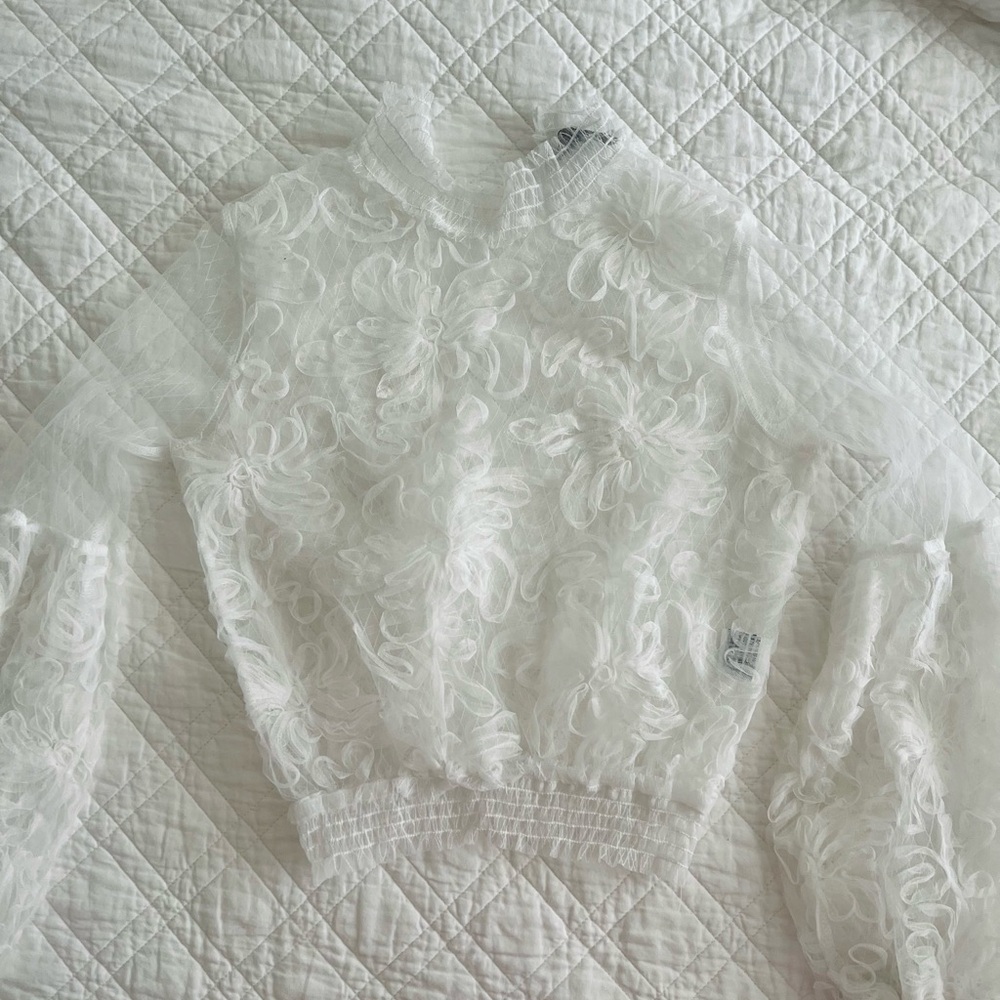 Love University White Lace Floral Mesh Long Sleeve